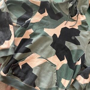 10.Deep Green and Black Camo Hoodie